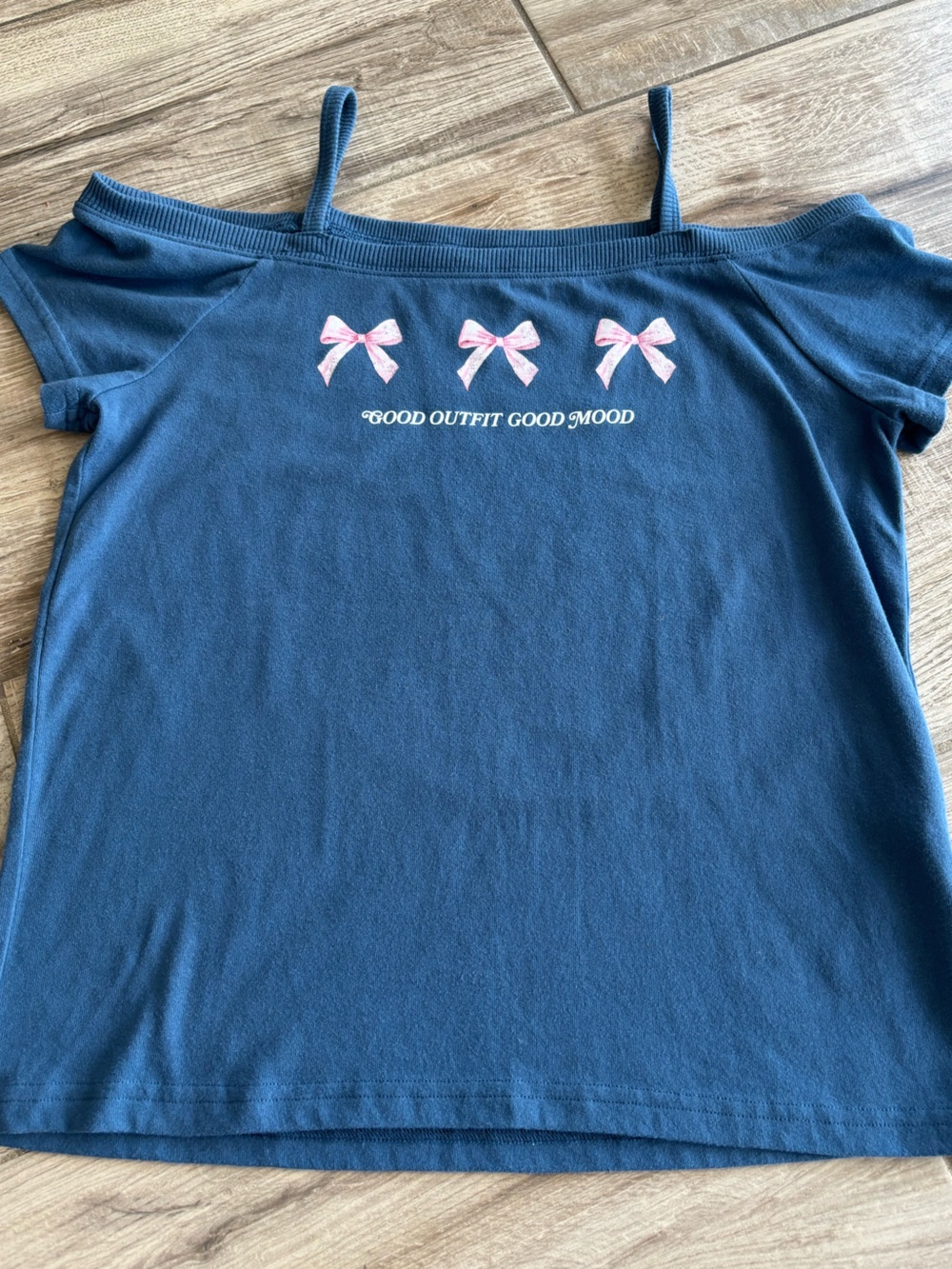 abercrombie kids Navy Off-Shoulder Tee with Pink Bows size 13-14